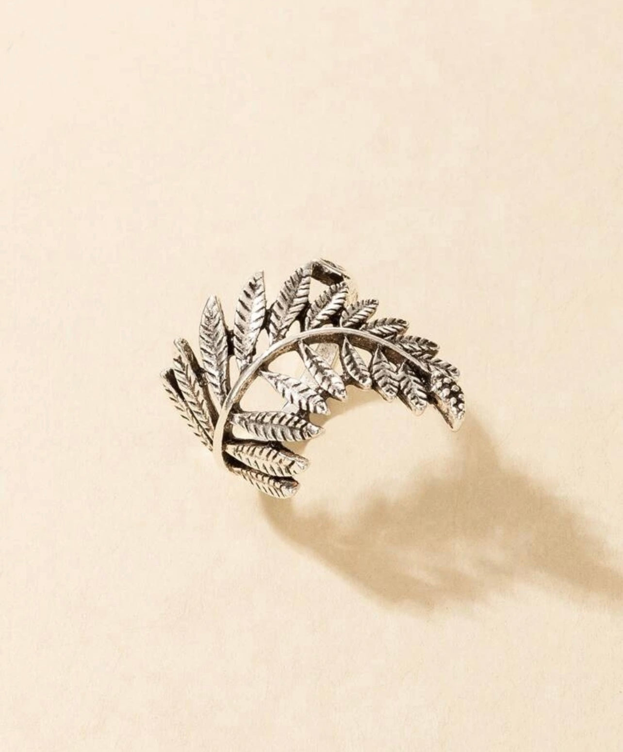 Leafy Love Ring